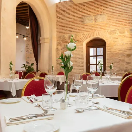 Hotel San Antonio El Real Segowia